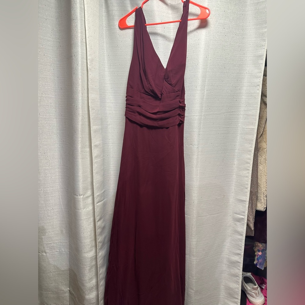 David’s Bridal maroon dress worn once unaltered size 18